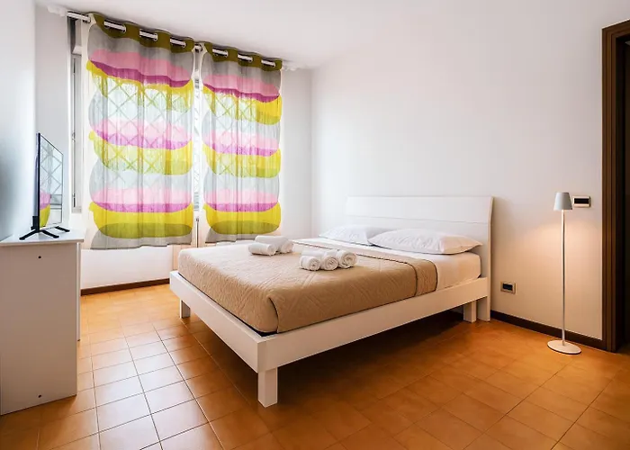 -10 Minutes From The Station- - 5 Beds- Roma